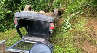 Rize'de freni patlayan Tofaş takla attı: 3 yaralı