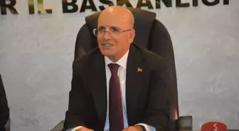 Bakan Şimşek İzmir İş Dünyası Toplantısı'nda İstişarelerin Faydasını Vurguladı