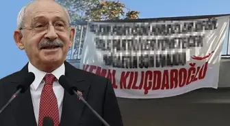 CHP'nin Kadıköy mitingi öncesi üst geçide 'Kılıçdaroğlu' pankartı asıldı