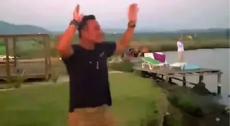 Mustafa Sandal Akyaka'da Hayranlarına Şarkı Söyledi