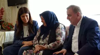 Milletvekili Ayaydın, 15 Temmuz şehidi Velit Bektaş'ın ailesi ile bir araya geldi