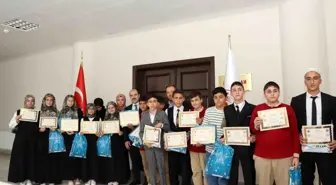 Oltu'da Hafızlık Eğitimini Tamamlayan 17 Öğrenciye İcazet Belgeleri Verildi