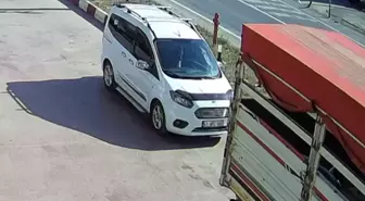 Kandıra'da Yaya Kaza Anı Güvenlik Kamerasında