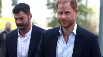 Prens Harry, Kral Charles ile Londra’da Görüştü