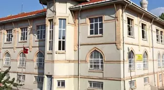 500 yıllık okulun duvarlarında ortaya çıkan esrarengiz sembollerin sırrı çözüldü