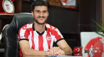 Sivasspor, Yusuf Cihat Çelik ile Anlaştı
