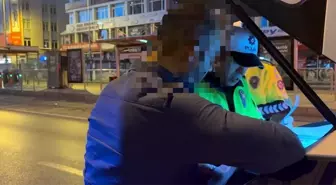 Alkollü Sürücü Servis Aracına Çarptı, Polisten Kaçamadı