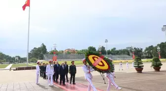 Türkiye ve Vietnam Savunma Bakanları Resmi Görüşme Gerçekleştirdi