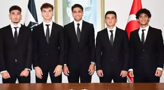 Beşiktaş'ta 5 imza birden
