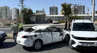 Diyarbakır'da Asfalt Paleti Kazası: Maddi Hasar, Yaralı Yok