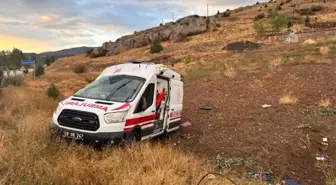 Gümüşhane'de Ambulans Takla Attı: 3 Sağlık Personeli Yaralandı