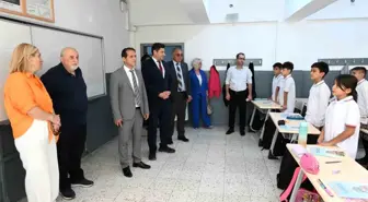Avni Ongurlar'dan Ali Fuat Cebesoy Ortaokulu'na Destek