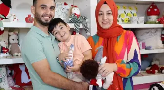 Lösemi ile Mücadele Eden Minik Yiğit'in Hayali Okula Gitmek