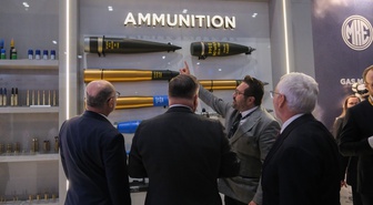 Milli Savunma Bakan Yardımcısı Kavaklıoğlu Londra'da DSEI 2025 Fuarında