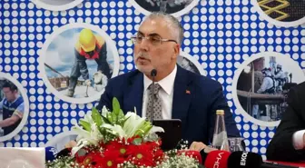 Bakan Işıkhan: 'Birileri parti binalarında koltuk kavgası yaparken biz Türkiye'yi adım adım dolaşıyoruz'