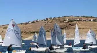 Yamula Barajı'nda Optimist Yelken Yarışları Başladı