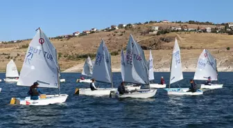 Yamula Barajı'nda Optimist Yelken Yarışları Başladı