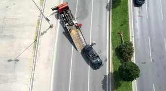 Pendik'te Automobil Takla Attı, Sürücü Ağır Yaralandı