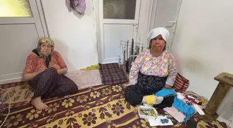88 Yaşındaki Anne, Bedensel Engelli Kızına 30 Yıldır Tek Başına Bakıyor