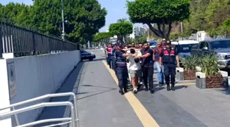 Manavgat'ta Silahlı Saldırı: 2 Yaralı, 1 Rus Turist Hedef Alındı