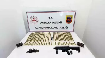 Antalya'da Kaçak Silah Operasyonu: Suikast Silahı ve Mermiler Ele Geçirildi