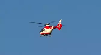 Bahçesaray'da Bacağı Kırılan Genç Helikopter Ambulansla Hastaneye Sevk Edildi