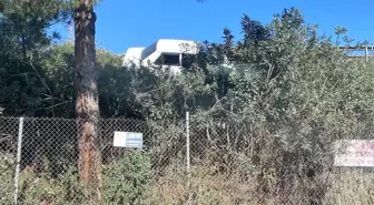 Hatay'da TOFAŞ Otomobilinin Devrilmesi Sonucu 2 Kişi Yaralandı
