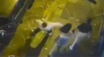 Taksim'de kadına kapkaç şoku!