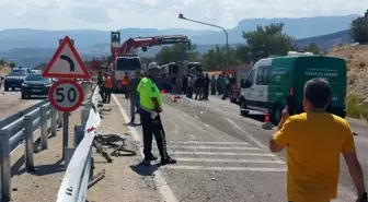 Mersin'de Otobüs ve Tır Kazasında 3 Kişi Hayatını Kaybetti