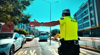 Tekirdağ'da Göçmen Kaçakçılığına Yönelik Huzur Uygulaması: 10 Kişi Yakalandı