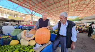 Darende'nin Bal Kabağı Pazarda İlgi Görüyor