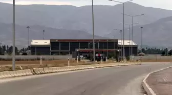 Hakkari'de Uçak Bileti Bulmakta Zorluk Yaşanıyor