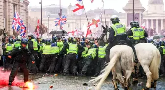 Londra'da Göçmenlik Karşıtı Protestolar: 26 Polis Yaralandı
