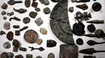 Edirne'de Yük Taşıyan Tırda Kaçak Antika Eşyalar Ele Geçirildi