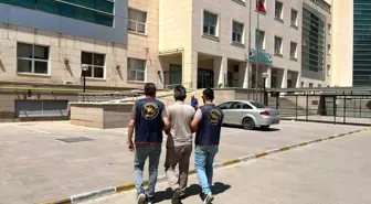 Diyarbakır'da Yasadışı Faaliyetlerden Aranan 52 Kişi Yakalandı