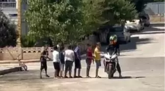 Elazığ'da Motorcu Çocuklarla Keyifli Anlar Yaşadı