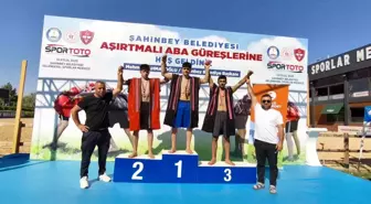 Hakkarili Sporcular Aşırtmalı Aba Güreşi Türkiye Şampiyonası'ndan 5 Madalyayla Döndü