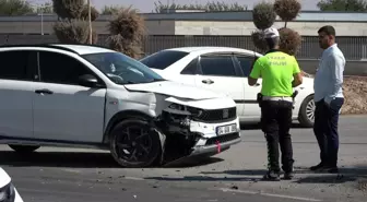 Kilis'te Trafik Kazası: Işıkların Çalışmaması Kazalara Neden Oluyor