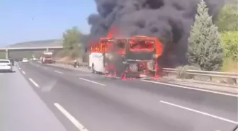 MERSİN'de Yolcu Otobüsü Yangın Çıkardı