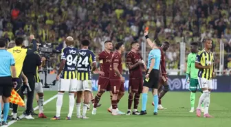 Trabzonspor, VAR Tartışmalarıyla Fenerbahçe'ye 1-0 Yenildi