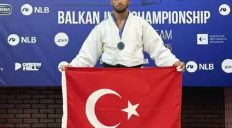 Enes Pınar, Balkan Judo Şampiyonası'nda Bronz Madalya Kazandı