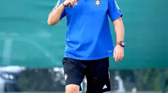 Altay'da Teknik Direktör Kurşunlu İlk 11'i Belirlemeye Çalışıyor