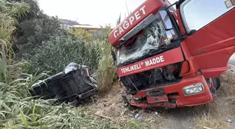 Aydın'da Akaryakıt Tankeri Minibüse Çarptı: 3 Yaralı