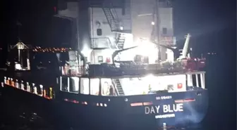 Çanakkale Boğazı'nda Makine Arızası: 'DAY BLUE' Gemisi Karanlık Liman'a Demirledi
