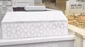 Ferdi Tayfur'un mezarı, Devlet Bahçeli tarafından yaptırıldı