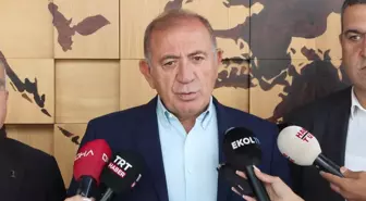 Gürsel Tekin, CHP'nin Eski İl Başkanlığı Binasında
