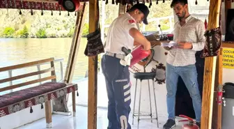 Halfeti'de Jandarmadan Su Üstü Denetimi