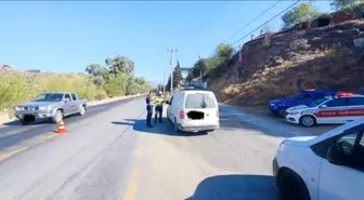 Aydın'da Jandarma Trafik Denetimi: 226 Şahıs Sorgulandı, 4 Araç Ceza Aldı
