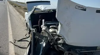 Konya'da Trafik Kazası: İki Yaralı