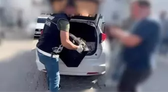 Sakarya'da Uyuşturucu Operasyonu: 11 Kilo Skunk Ele Geçirildi